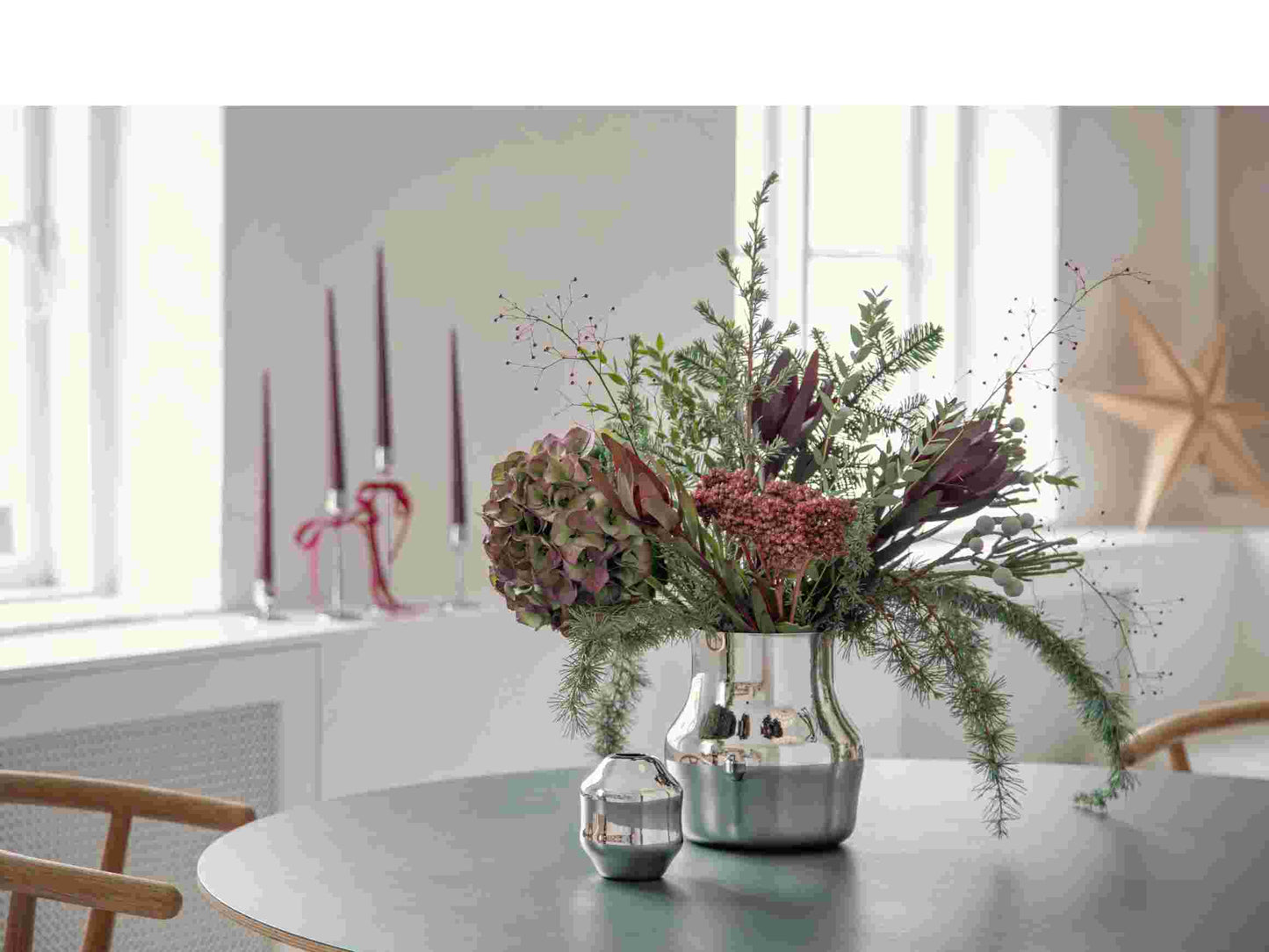 Dorotea Polished Steel Vase S