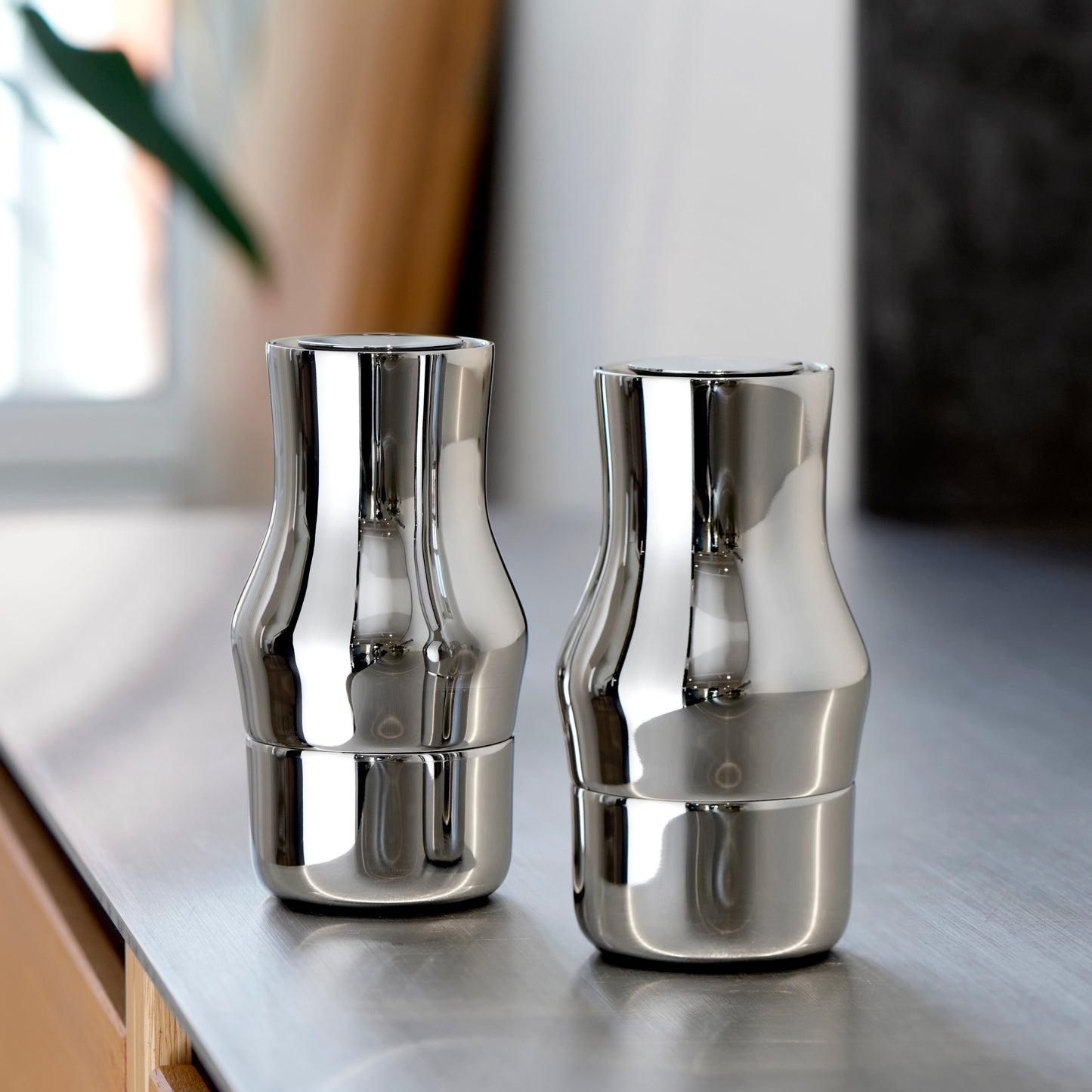 Dorotea Grinder Polished