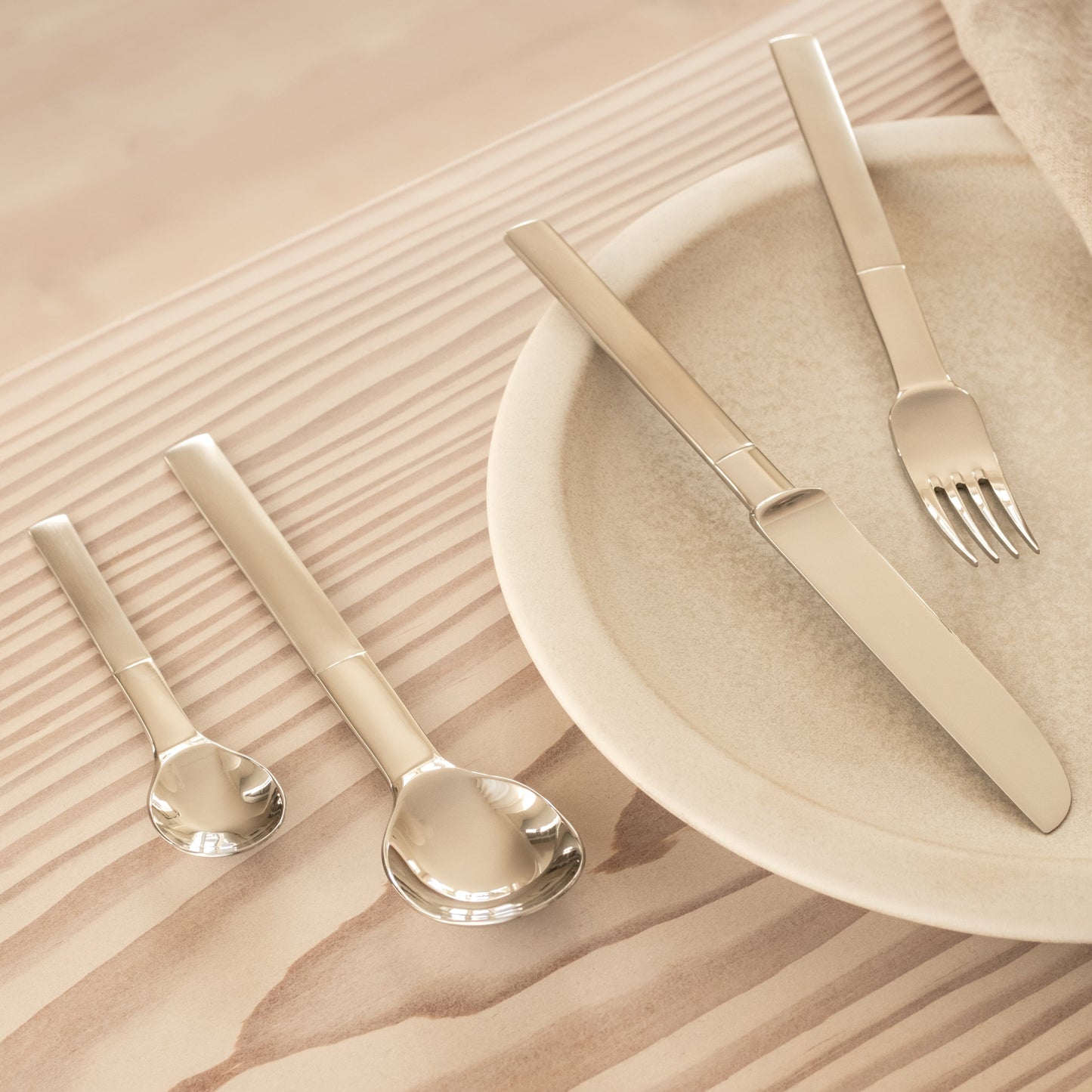 Nobel 20-Piece Cutlery Set
