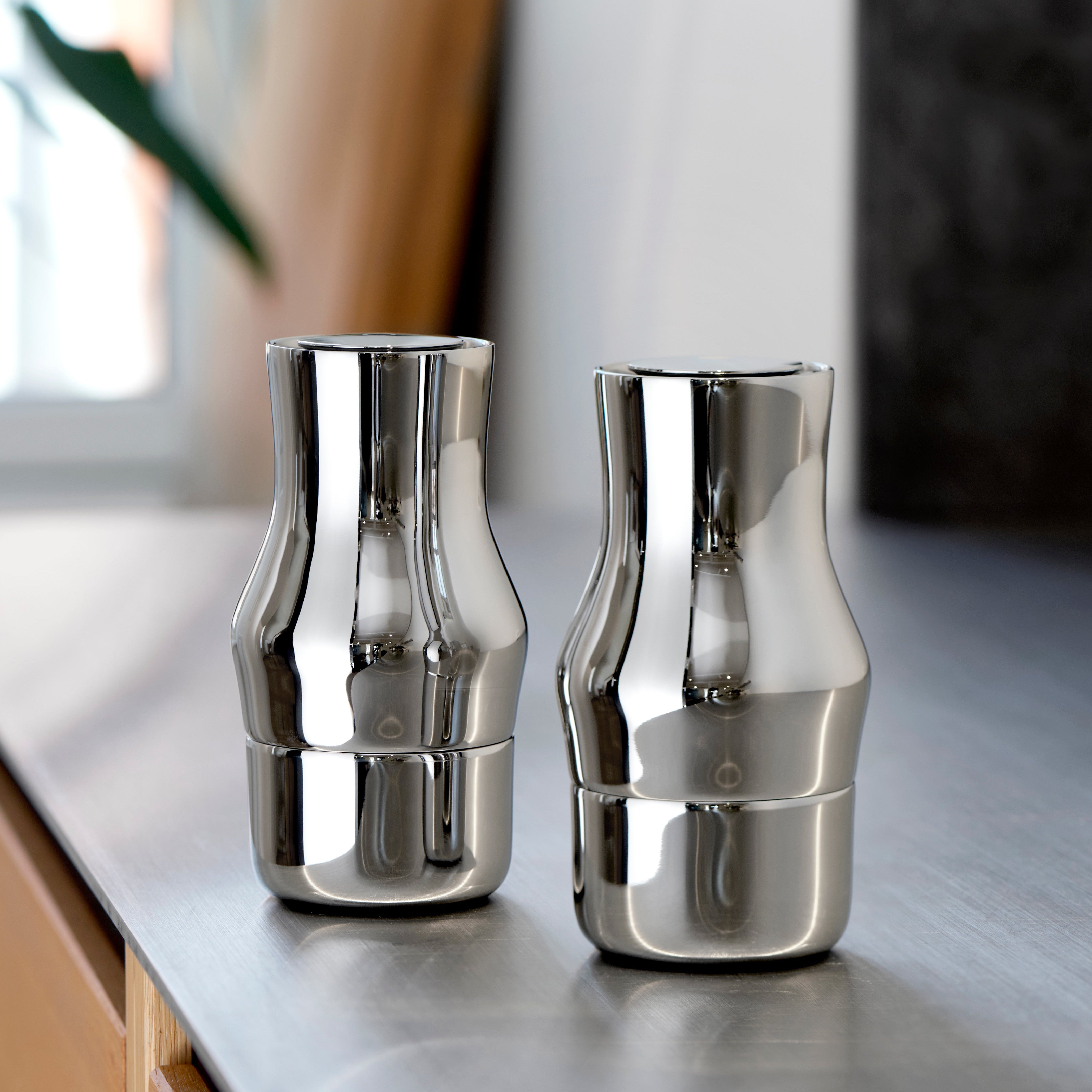 Dorotea Grinder Polished