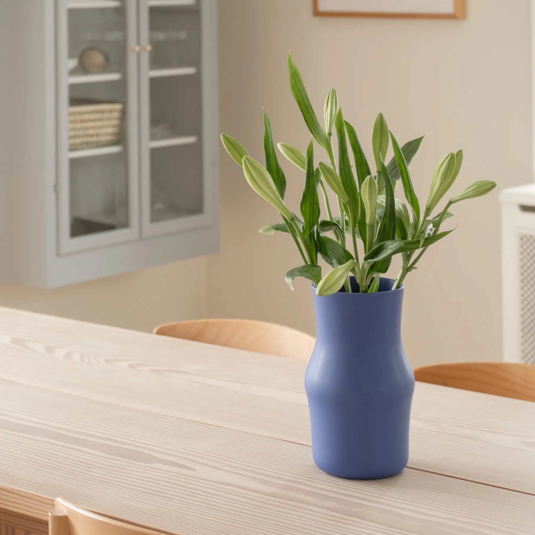 Dorotea Iris Blue Vase