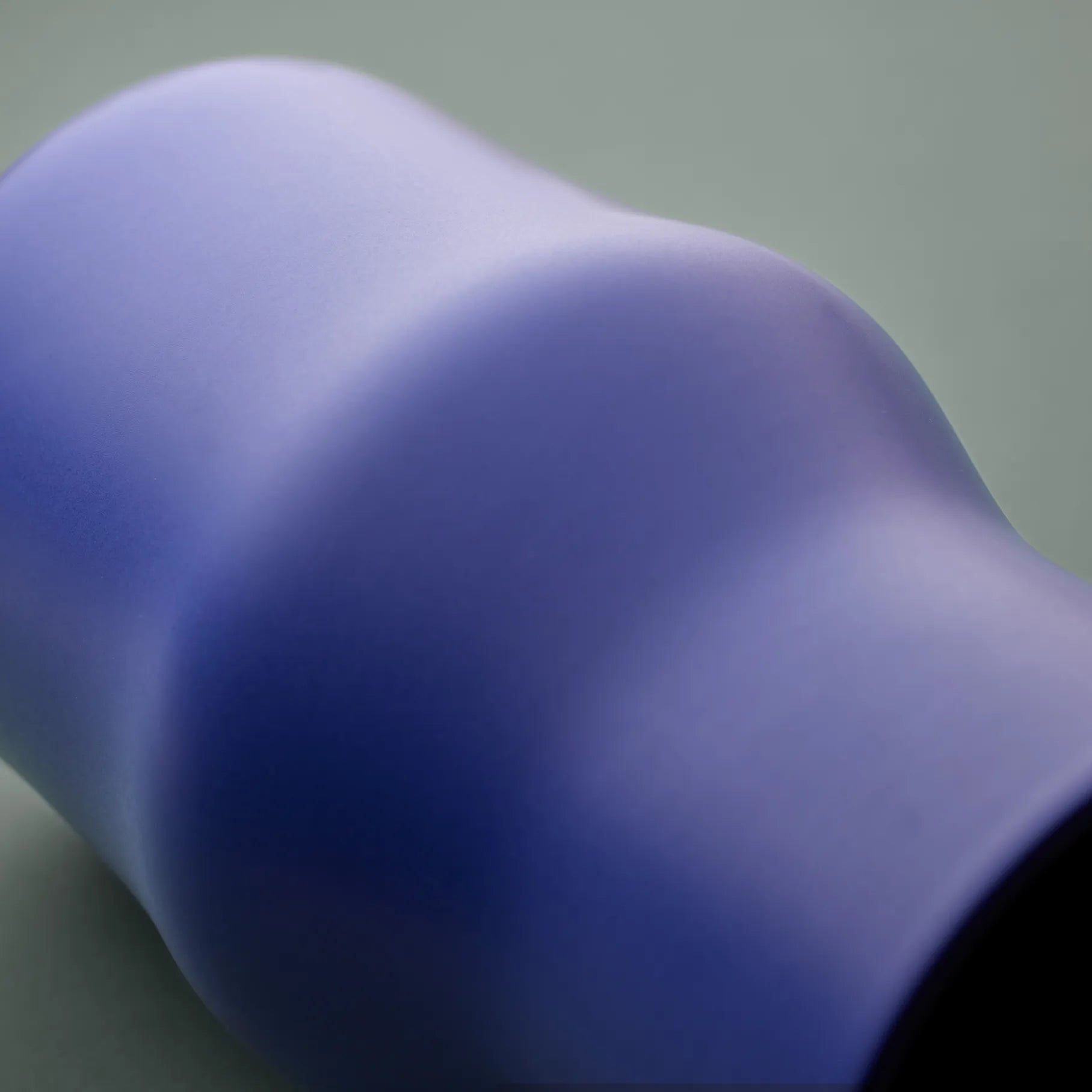 Dorotea Iris Blue Vase
